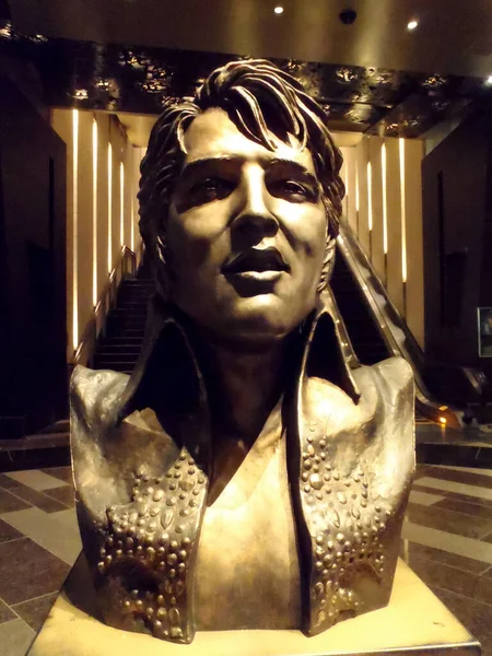 Las Vegas September 2010 Elvis Presley Statue Bust Aria Casino — Stock Photo, Image
