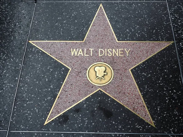 Hollywood Kalifornia Października 2019 Gwiazda Walt Disney Logo Kamery Filmowej — Zdjęcie stockowe