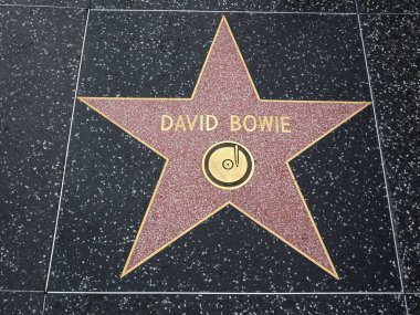 Hollywood, California - 16 Ekim 2019: David Bowie Hollywood Şöhret Yolu 'nda Record Logosu ile ünlü oldu. Bu yıldız Hollywood Bulvarı 'nda bulunmaktadır. 2700 ünlü yıldızdan biri..