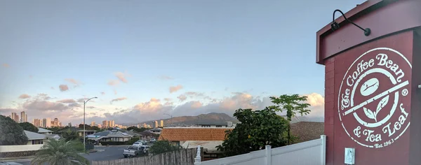 Honolulu July 2018 Kapahulu Cityscape Coffee Bean Campbell Ave Tantalus — Stockfoto