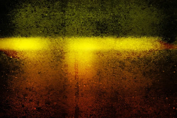 Grunge urban wall with yellow stripe — Stock Photo, Image