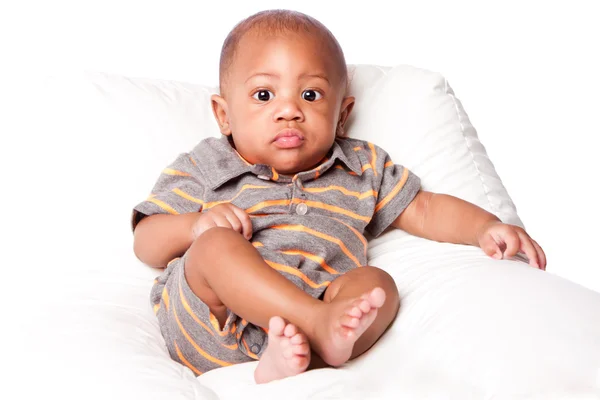 Siedzi niemowlę noworodek ładny — Zdjęcie stockowe