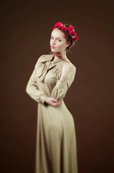 Retrato de mulher jovem — Fotografia de Stock