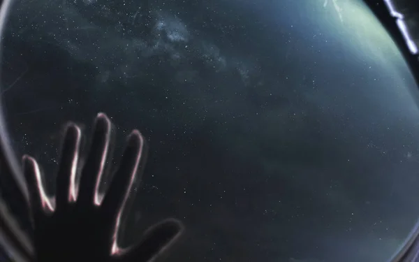 Человек Смотрит Окно Космического Корабля Космос Реалистичного Научно Фантастического Искусства — стоковое фото