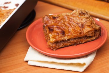 lahana-havuçlu pasta