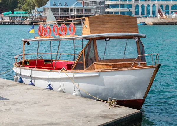 küçük Motorlu tekne