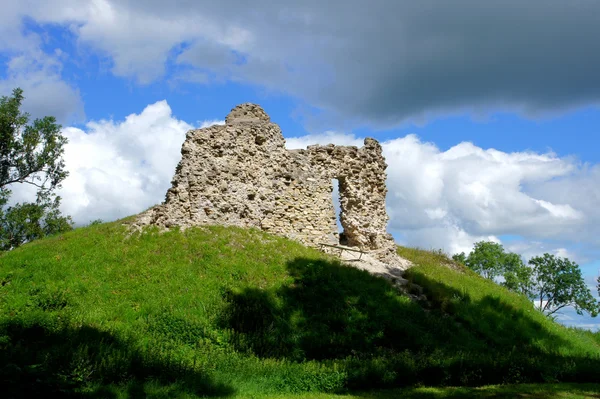 Rovine di un castello — Foto Stock