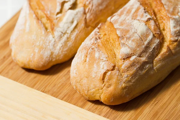 Frisches, schmackhaftes Brot — Stockfoto