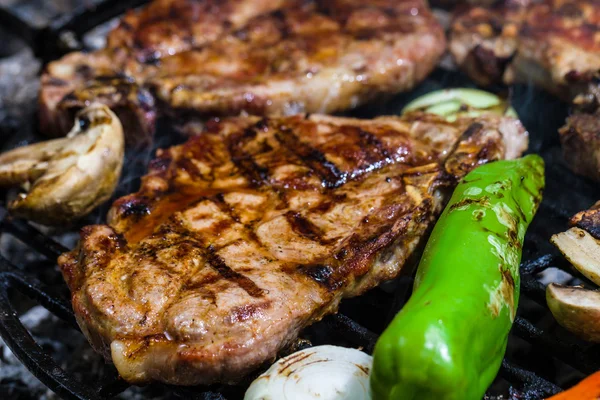 Maso steak na grilu — Stock fotografie
