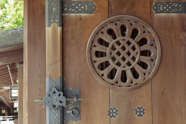 Fragmento da porta do templo — Fotografia de Stock