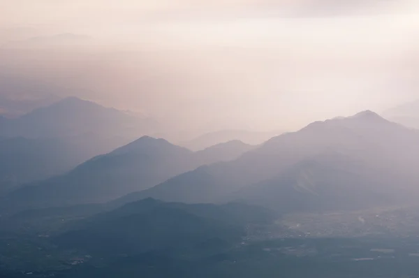 Foggy mountains — Stock Photo, Image