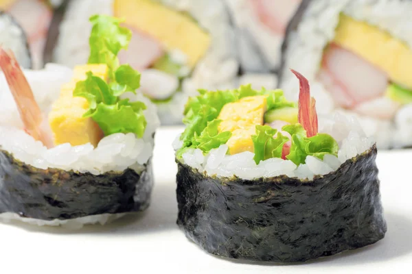 Japanische Sushi-Rollen — Stockfoto