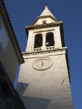 Budva çan kulesi