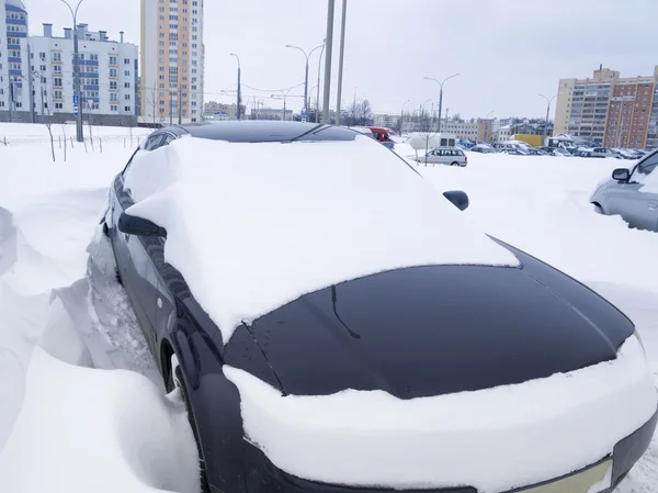 Snöfall parkering — Stockfoto