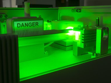 lazer sistemi parçası