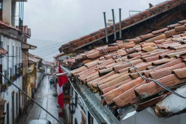 Dia Chuvoso Cusco Peru Com Foco Telhado Primeiro Plano Imagens De Bancos De Imagens