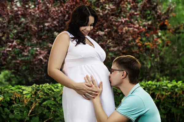 Coppia incinta — Foto Stock