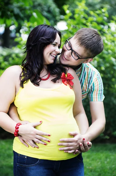 Pregnant couple — Stock Photo, Image