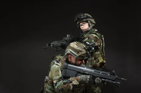 NATO askeri tam teçhizat. 