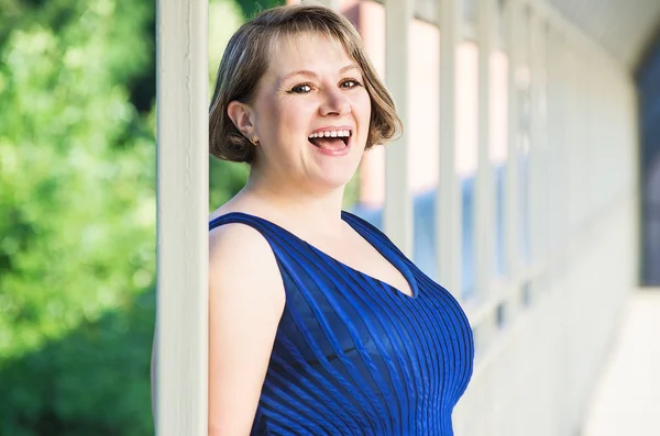 Adult woman with bob cut — Stock Photo, Image