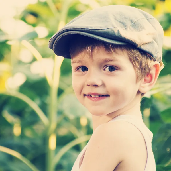 Kleiner Junge — Stockfoto