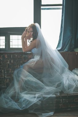 Genç gelin portresi