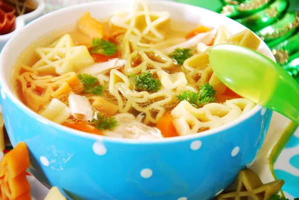 Sopa de frango de Natal para criança — Fotografia de Stock