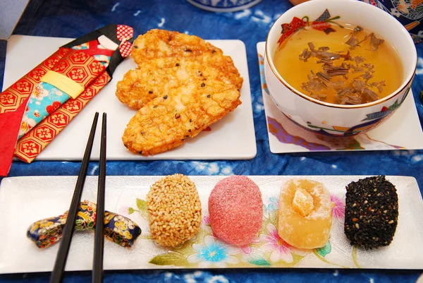 Japán mochi kurabe cookie-kat és a rizst sós keksz — Stock Fotó