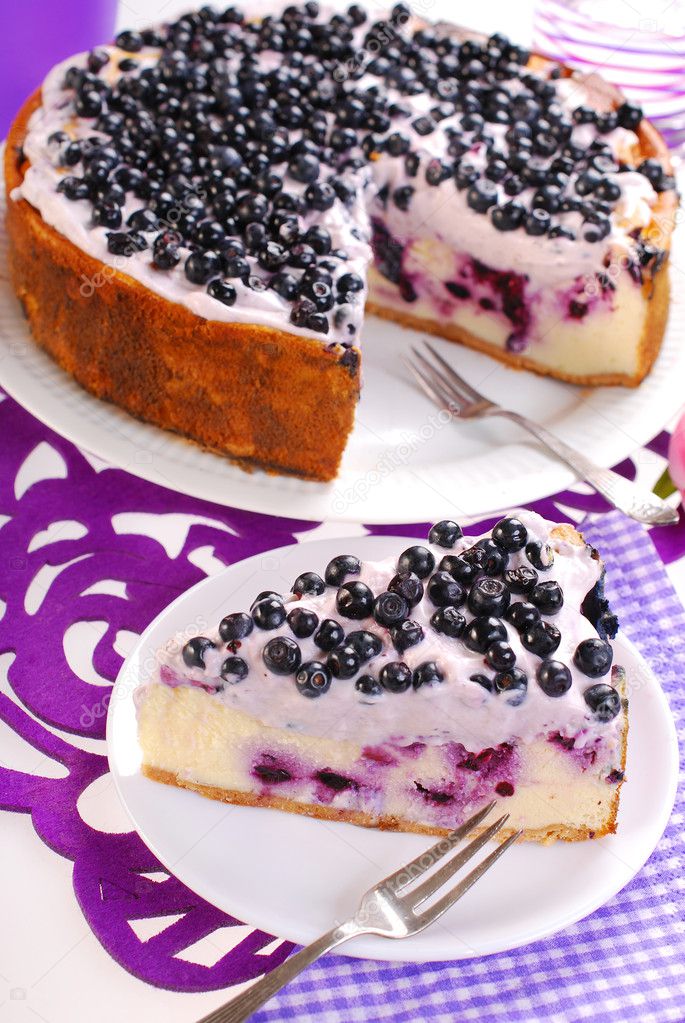 blueberry cheesecake with mascarpone and fresh fruits