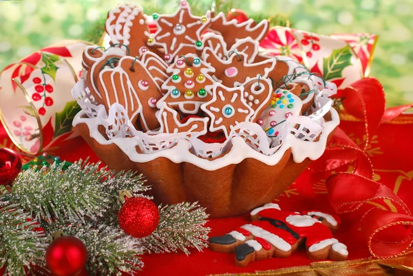 クリスマス ツリーの手作りのジンジャーブレッドのクッキー — ストック写真