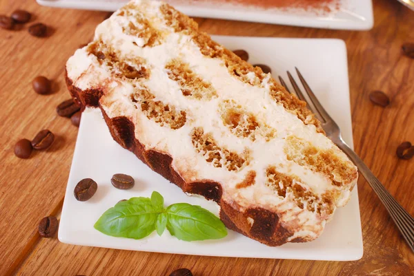 Kawałek ciasto tiramisu — Zdjęcie stockowe