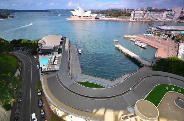 Blick vom Pylon-Aussichtspunkt auf den Hafen von Sydney. Hafenbrücke. s — Stockfoto