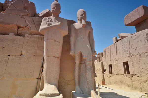 Karnak Tapınağı. heykeller. lyuksor.egipet. — Stok fotoğraf