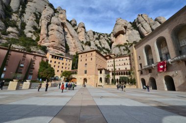 ploshadki montserrat Manastırı (montserrat Manastırı). İspanya.