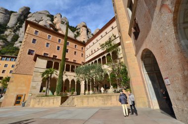 ploshadki montserrat Manastırı (montserrat Manastırı). İspanya.