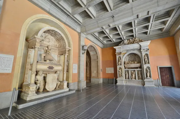 Interior del monasterio de Santa Maria de Montserrat. Spai. — Foto de Stock