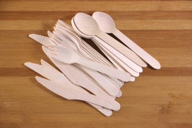 Ahşap çatal bıçakların stüdyo fotoğrafı.