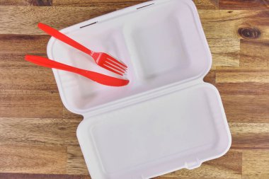 Bir konteynırın stüdyo fotoğrafı.