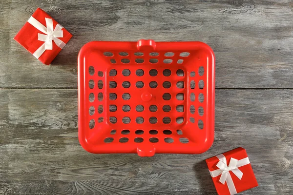 Studio Photo Christmas Shopping Basket — 图库照片