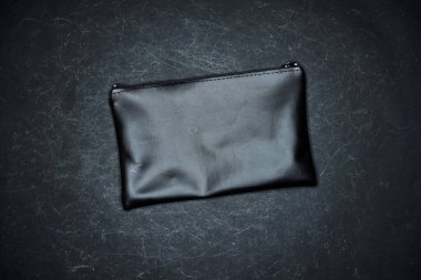 Bir kalem kutusunun stüdyo resmi.