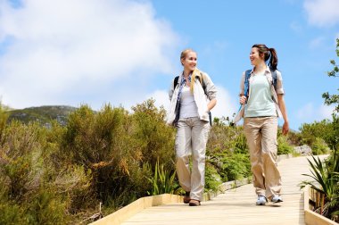 mutlu açık havada kadınlar