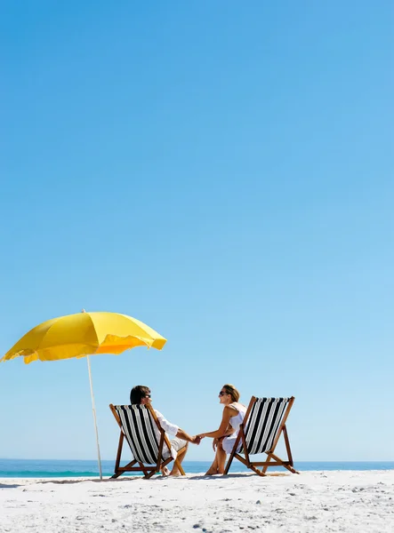 Ombrellone spiaggia estiva — Foto Stock