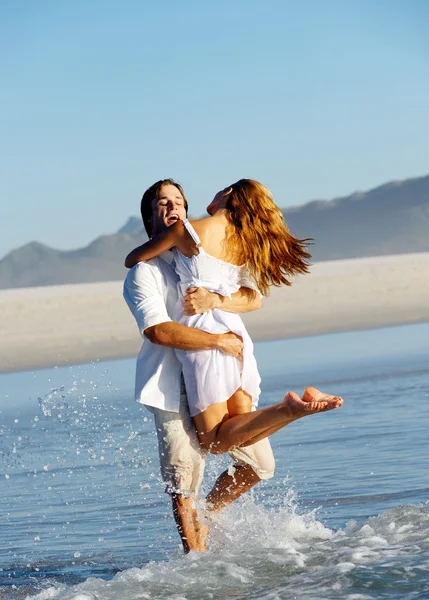 Spinning honeymoon couple — Stock Photo, Image