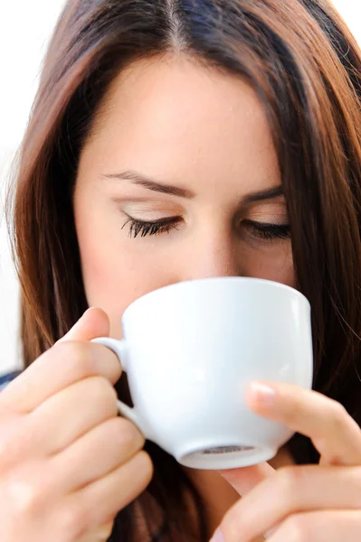Cheirando o café — Fotografia de Stock