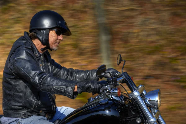 Moto hombre tiene libertad —  Fotos de Stock