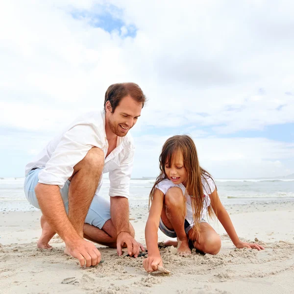 Beach family fun — Stock Photo, Image