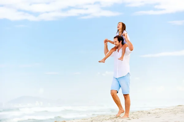 Familia feliz — Foto de Stock