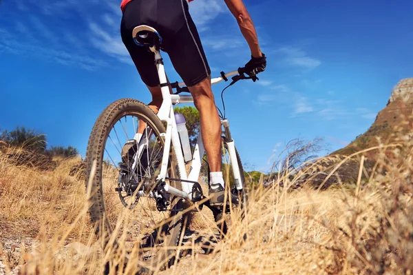 Trail bike riding — Stock Photo, Image