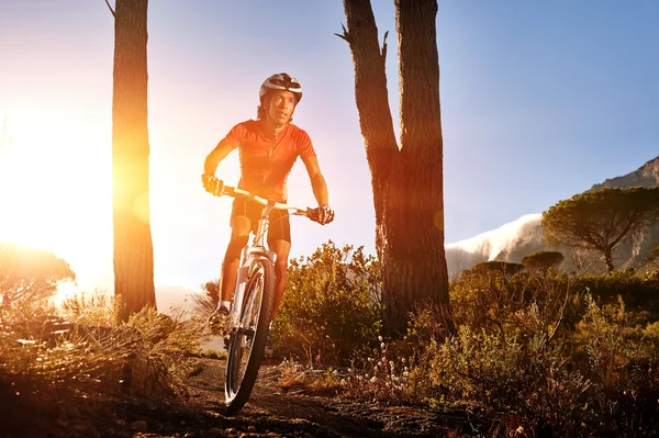 Mountainbike-Mann — Stockfoto