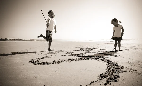 Děti v písku — Stock fotografie